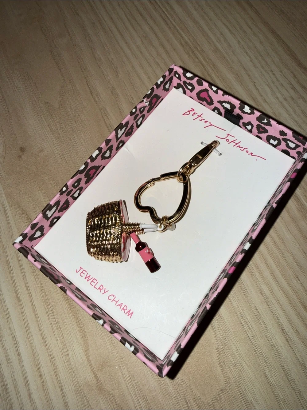 NWT Betsey Johnson Picnic 🧺 Wine Gold Heart Keychain with Pink Basket Charm